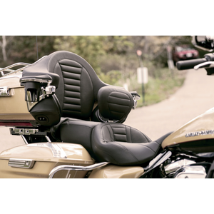 MUSTANG SEAT DELUXE TOURING FLH 79006