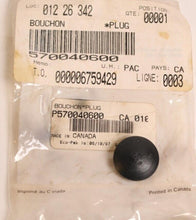 Load image into Gallery viewer, Genuine Ski Doo Cap Plug,Chaincase - Tundra R LT II Elan ++  | 570040600 - Motomike Canada