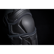 Load image into Gallery viewer, ICON KNEE FIELD ARMOR3 BK S/M 2704-0494