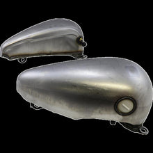 Load image into Gallery viewer, DRAG SPECIALTIES 3.5 GAL 84-99 FXST FATBOB TANKS SCR/CAPS DS-391237