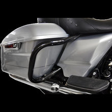 Load image into Gallery viewer, DRAG SPECIALTIES 14-19  FLHT B/BUFF S/BAG BARS BLK 0506-0790