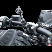 Load image into Gallery viewer, SP CONNECT MOTO MOUNT 3D 1 1/2" BLACK 52872