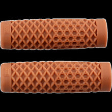Load image into Gallery viewer, ODI VANS/CULT VTWIN GRIP 1" GUM B02VTGR