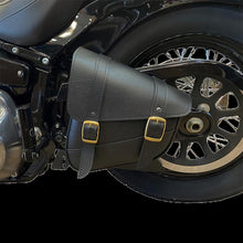 Load image into Gallery viewer, WILLIE &amp; MAX LUGGAGE SWING ARM BAG SFTL BLK 59776-08
