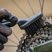 Load image into Gallery viewer, MUC-OFF BRUSH DETAILING 372