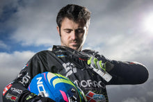 Load image into Gallery viewer, IPONE HELMET OUT 100ML 800677