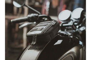 SW-Motech Triumph models (04-). With pouch acc. LA2. - Triumph models (04-). With pouch acc. LA2.
