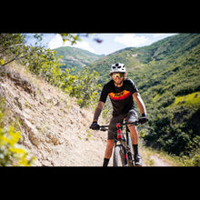 Load image into Gallery viewer, THOR BICYCLE SHORT INTENSE BK/GY 30 5001-0040