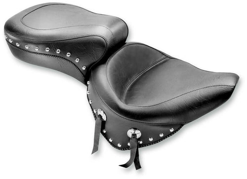 MUSTANG WIDE STUDDED SEAT 00-05ST 75072