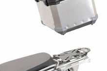 Load image into Gallery viewer, TraX Universal Adapter Plate by SW-Motech