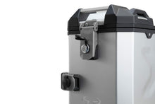 Load image into Gallery viewer, Qls.00.046.15100 – Cylinder Set with Anti-Theft System for Motorcycle Trax Suitcases and Trunks – EVO