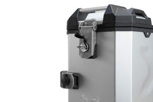 Load image into Gallery viewer, Qls.00.046.15100 – Cylinder Set with Anti-Theft System for Motorcycle Trax Suitcases and Trunks – EVO