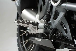 SW-MOTECH Footrest Kit EVO Honda CRF1000L Africa Twin (15-17)/XL600V Transalp (87-99)/XRV650 Africa Twin(87-90)/XRV750 Africa Twin (89-03) FRS.01.112.102011