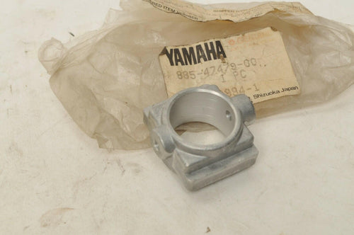Genuine Yamaha Collar,rear axle EX440 SRX340 SRX440 GPX 433 ++  |  885-47479-00