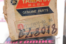 Load image into Gallery viewer, GENUINE YAMAHA PISTON 811-11631-00-96 Qty:2  Std. SW396 GP396 1970 1971 PAIR! - Motomike Canada