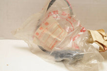 Load image into Gallery viewer, OEM VINTAGE Honda 31650-958-681 UNIT DC RECEPTACLE ATC200 1983-84 BIG RED - Motomike Canada