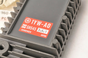 Genuine Yamaha 1YW-81960-A0 *cracked fin* Voltage Regulator Rectifier Moto-4 350