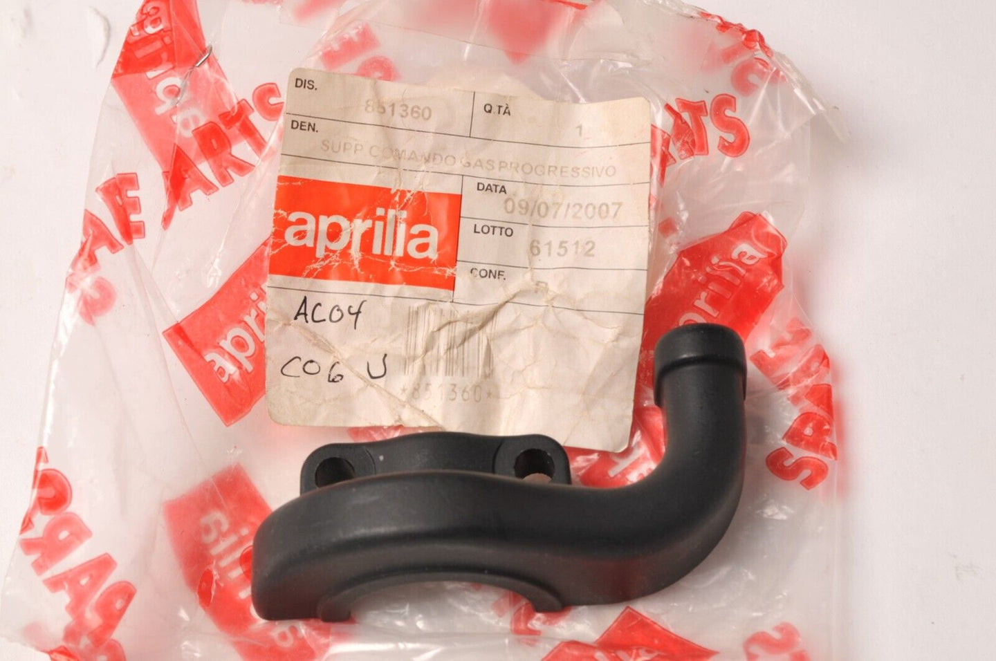Genuine Aprilia U-Bolt throttle clamp SXV RXV 4.5 5.5 ++  | AP 851360