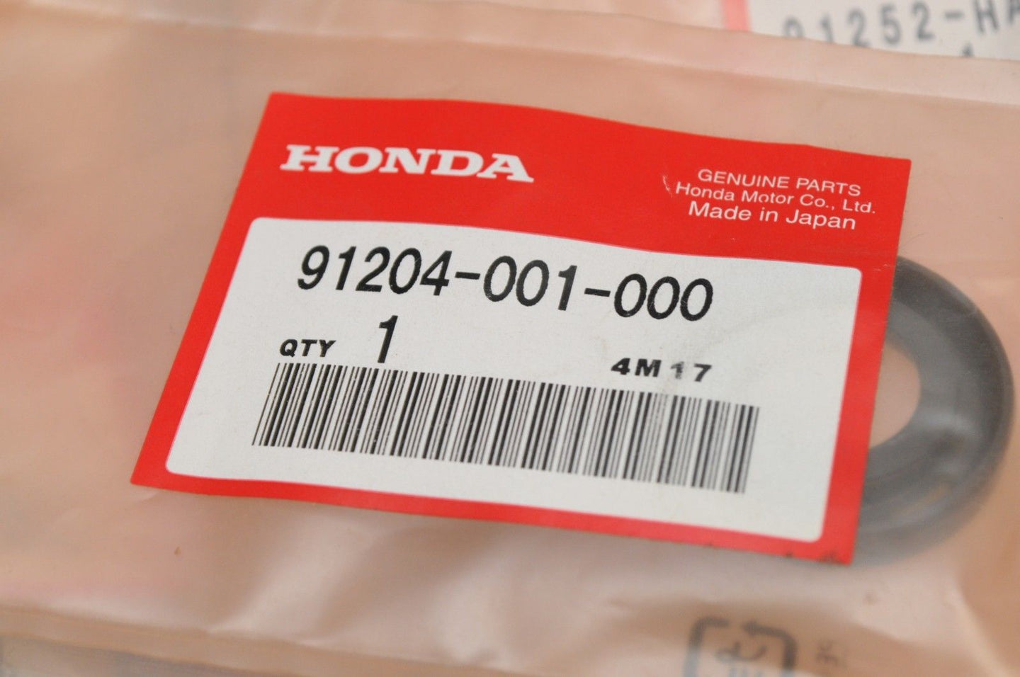 NOS Honda OEM 91204-001-000 OIL SEAL(17X34X7) CA100 ST90 CA110 CA102 CA105T