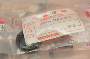 NOS Honda OEM 90654-HB9-003 DUST SEAL 24X36X6 TRX250R FRONT ARM 1986