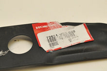 Load image into Gallery viewer, GENUINE Honda POWER EQUIPMENT 72531-VE2-020 BLADE, ROTARY HRS216 ++ UPPER