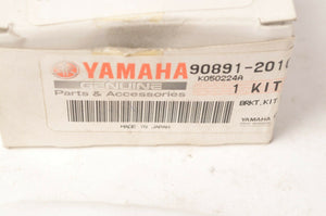 Genuine Yamaha 90891-20101 Tandem seat bracket kit XVS1100 V STAR 1100