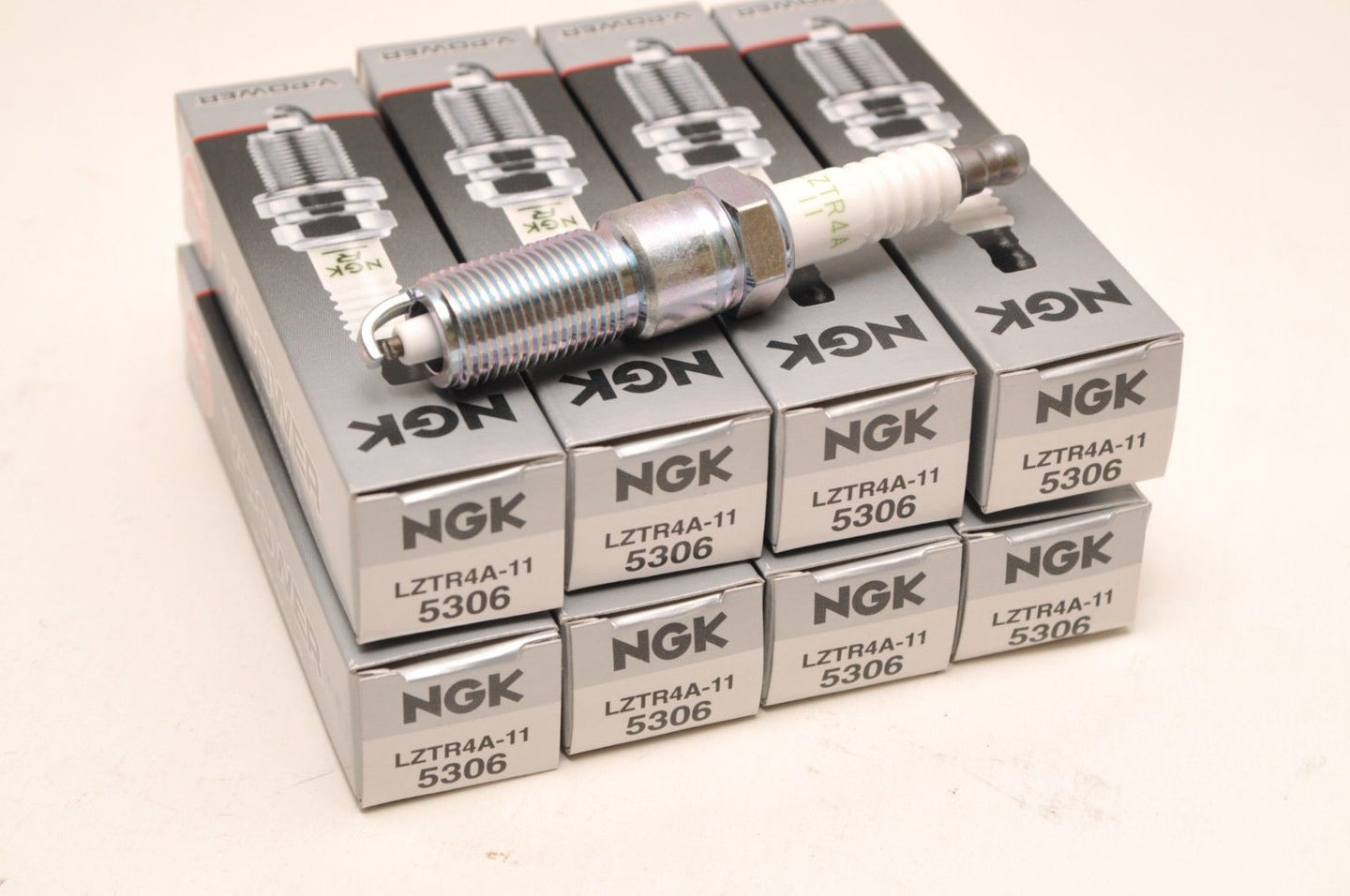(8) NGK LZTR4A-11 5306 Spark Plug Plugs Bougies - Lot of Eight / Lot de Huit