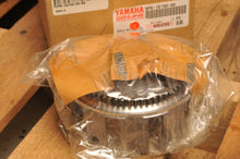 Load image into Gallery viewer, NOS OEM YAMAHA 5PA-16150-00 PRIMARY DRIVEN GEAR - YZ85 YZ125 (CLUTCH BASKET)