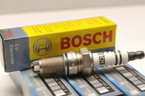 (4) Bosch XR7LDC Spark Plug Plugs Bougies-Lot of FOUR  / Lot de Quatre - BMW