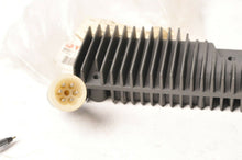 Load image into Gallery viewer, Genuine Yamaha 1YW-81960-A0 *cracked fin* Voltage Regulator Rectifier Moto-4 350