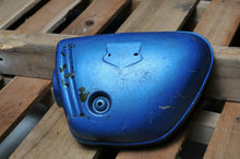 Load image into Gallery viewer, GENUINE HONDA SIDE COVER CB350  17331-344-671 LEFT BLUE REPAINTED FLAKING