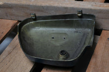 Load image into Gallery viewer, GENUINE HONDA SIDE COVER CB350  17331-344-671 LEFT BLUE REPAINTED FLAKING