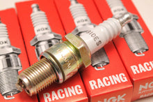 Load image into Gallery viewer, (4) NGK B10ES Spark Plug Plugs Bougies - Lot of Four / Lot de Quatre Competition