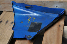 Load image into Gallery viewer, GENUINE SUZUKI SIDE COVER 47111-45200 GS750L GS750 RIGHT RH 1979 BLUE