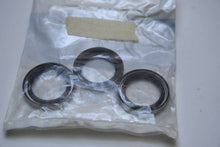 Load image into Gallery viewer, Johnson Evinrude 0330137 330137 Qty:3 OMC BRP - Oil Seal Seals gearcase