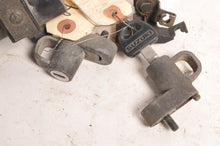 Load image into Gallery viewer, Suzuki Ignition Key Switch key and luggage lock set | 37100-30B20