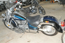 Load image into Gallery viewer, Genuine Suzuki VL1500 Carburetor Carbs Carburetors Set 98-04