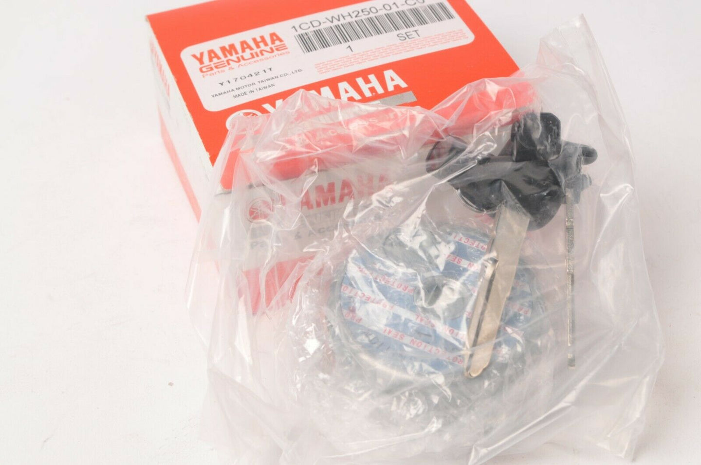 Genuine Yamaha 1CD-WH250-01-C0 Shutter & Blank Key w/cover