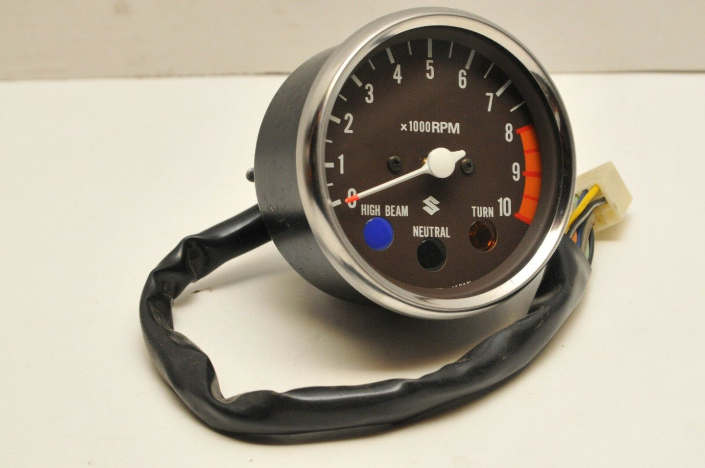 NOS OEM SUZUKI TACH TACHOMETER - BROWN FACE 8K-10K RPM REDLINE 7-WIRE