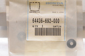 NEW NOS OEM HONDA 64436-692-000 Qty:2 CLIP,GUIDE (SEAT, HANDLE, TRUNK)CH80 CH150 - Motomike Canada