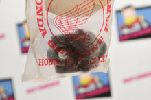 Load image into Gallery viewer, NOS OEM VINTAGE Honda 45517-422-006 HOLDER(CLAMP) MASTER CYLINDER CB CM 400 ++