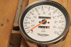 TRIUMPH T2505081 SPEEDO/SPEEDOMETER *MPH* AMERICA/SPEEDMASTER 2002-07 997.3 mi