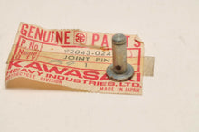 Load image into Gallery viewer, Genuine NOS Kawasaki 92043-024 Pin, Joint - Gear Change - H1 KH500 Mach III