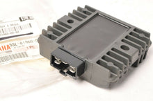 Load image into Gallery viewer, Genuine Yamaha 5SL-81960-00 Voltage Regulator Rectifier Assembly - YZF-R6 FZ6R