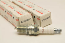 Load image into Gallery viewer, GENUINE DUCATI SPARK PLUGS Qty:2 67090061A CHAMPION RA8HC
