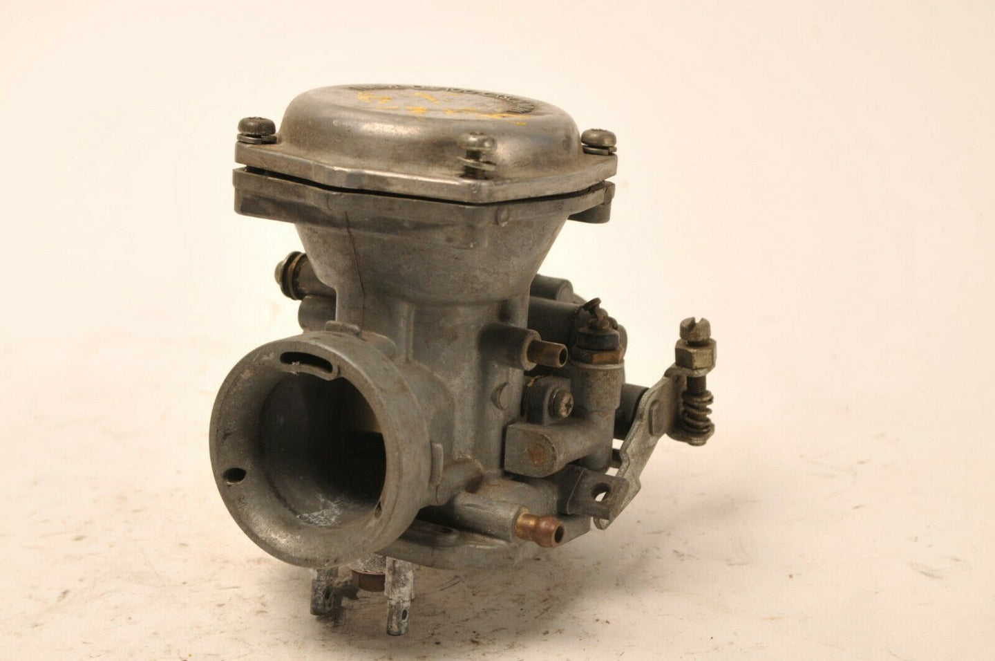 Used Motorcycle Carb Carburetor - Mikuni - Suzuki GT750 Body incomplete