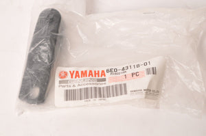 Genuine Yamaha Transom Clip Handle 2 6 20 25 30 9.9 HP Motors | 6E0-43118-01