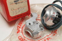 Load image into Gallery viewer, NOS OEM HONDA 35250-017-000 SWITCH, TURN SIGNAL WINKER - CA110 1963