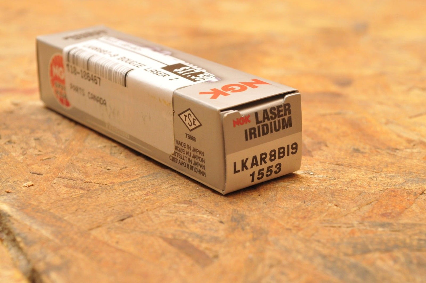 NEW NGK SPARK PLUG LKAR8B19 KTM DUKE 690