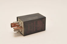 Load image into Gallery viewer, Audi VW ELECTRIC GLOW PLUG RELAY BOSCH 0333 402 512 0333402512